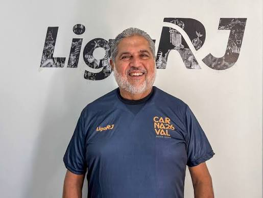 Diretor de Carnaval: Moacyr Barreto